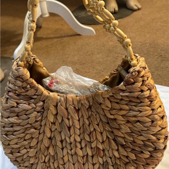 Nwot straw /wicker bag - Picture 2 of 3